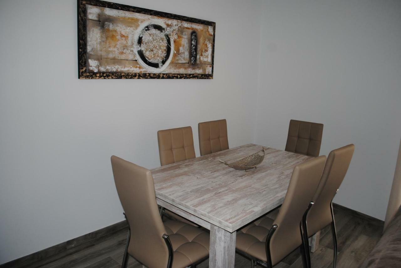 Apartaments El Tiet ซันต์การ์เลสเดลาราปีตา ภายนอก รูปภาพ